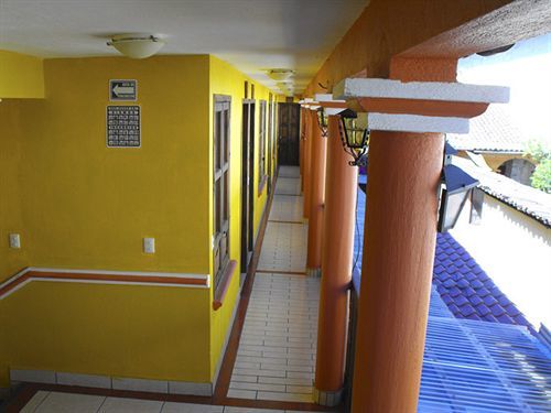Hotel Arcos Del Carmen San Cristobal de las Casas Exterior photo